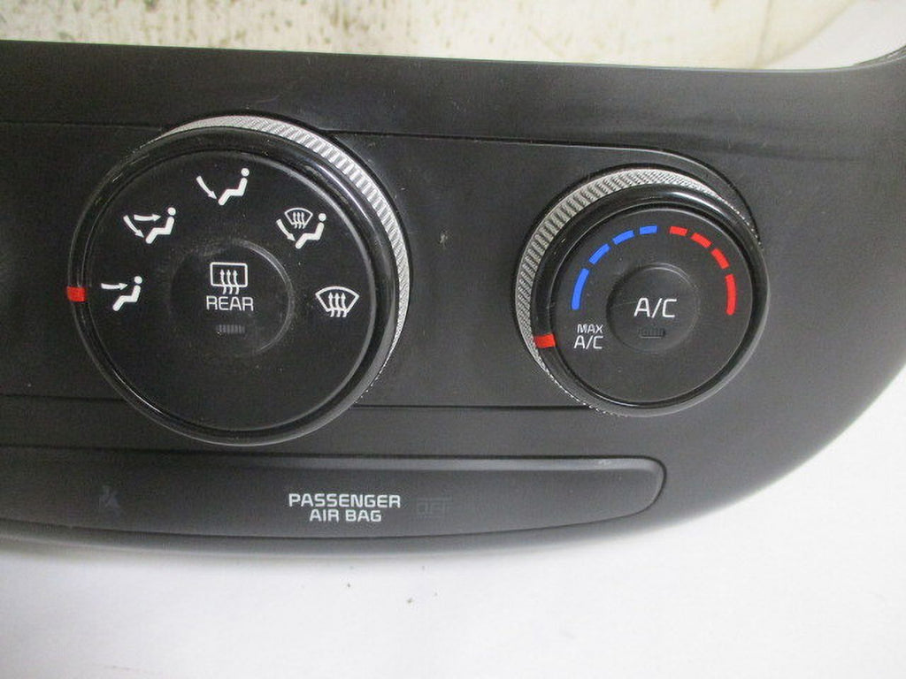 Pre-Owned Kia Soul Manual Climate AC Heater Temperature Control R538228