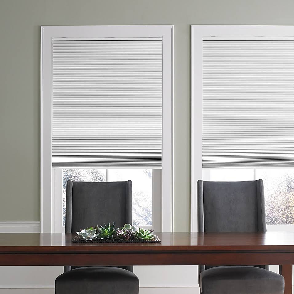 Cordless Blackout Cellular Shade in Snow H475159