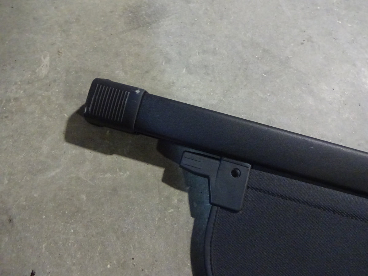 Black Retractable Cargo Cover W25204