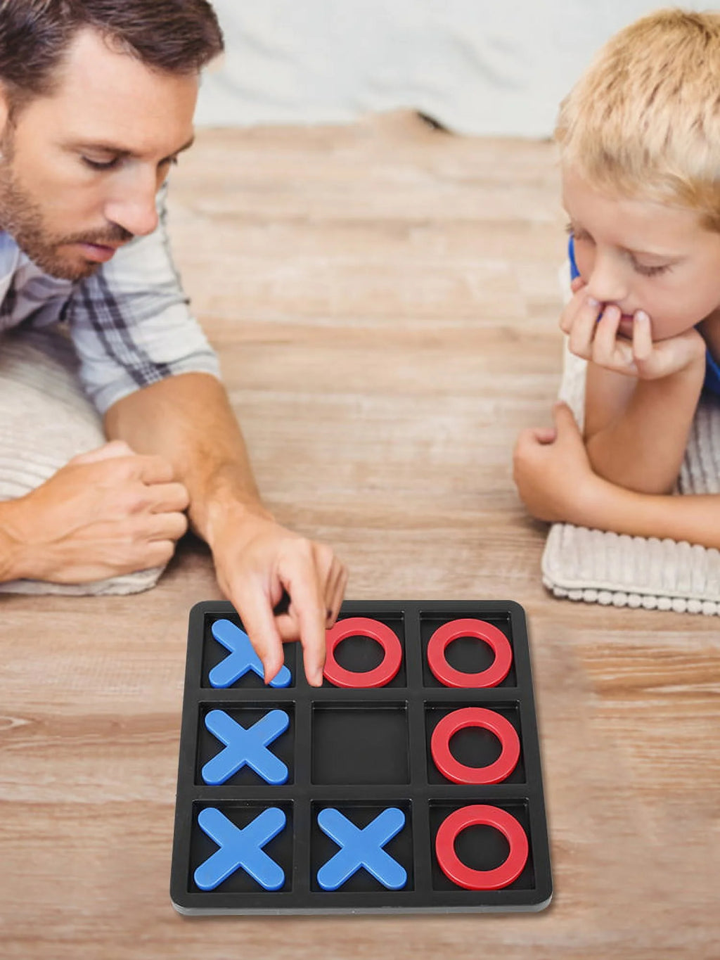 Tic Tac Toe Board Game R29920