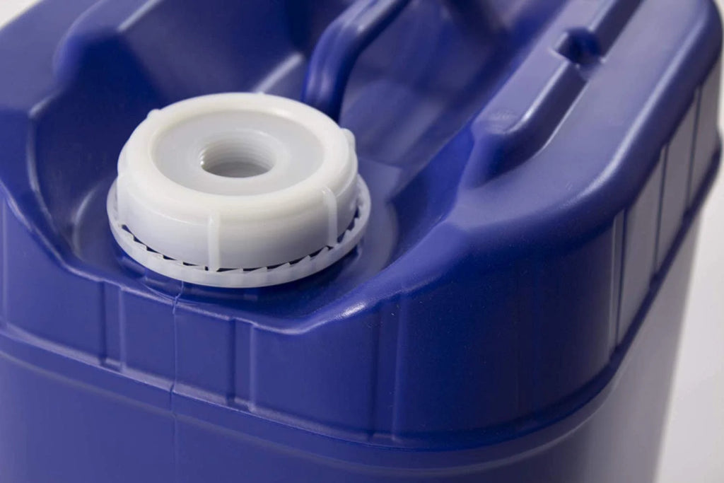 5 Gallon Water Tank with Spigot & Water Treatment O686795