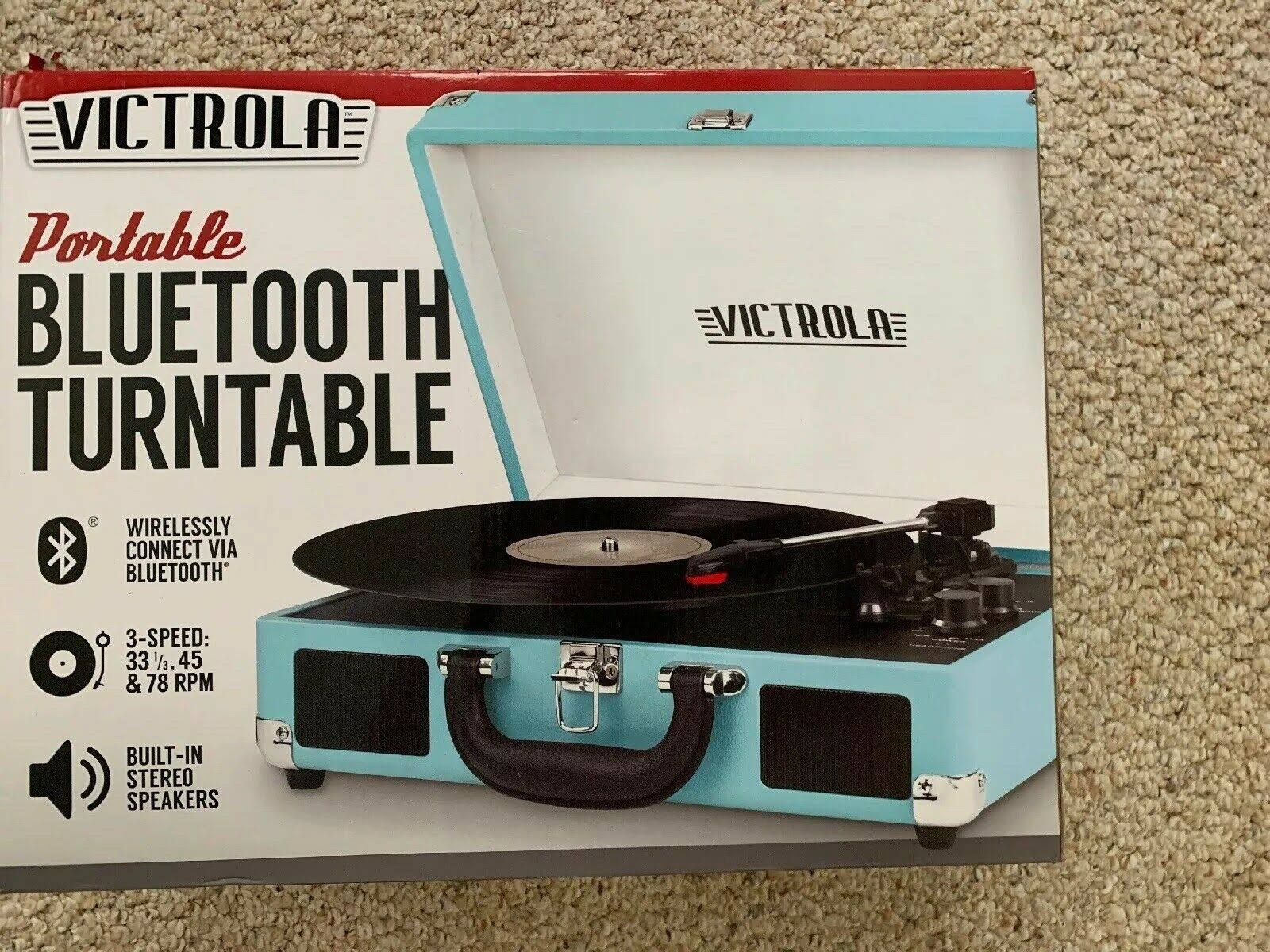 Turquoise 3-Speed Bluetooth Suitcase Turntable with Speakers E34682