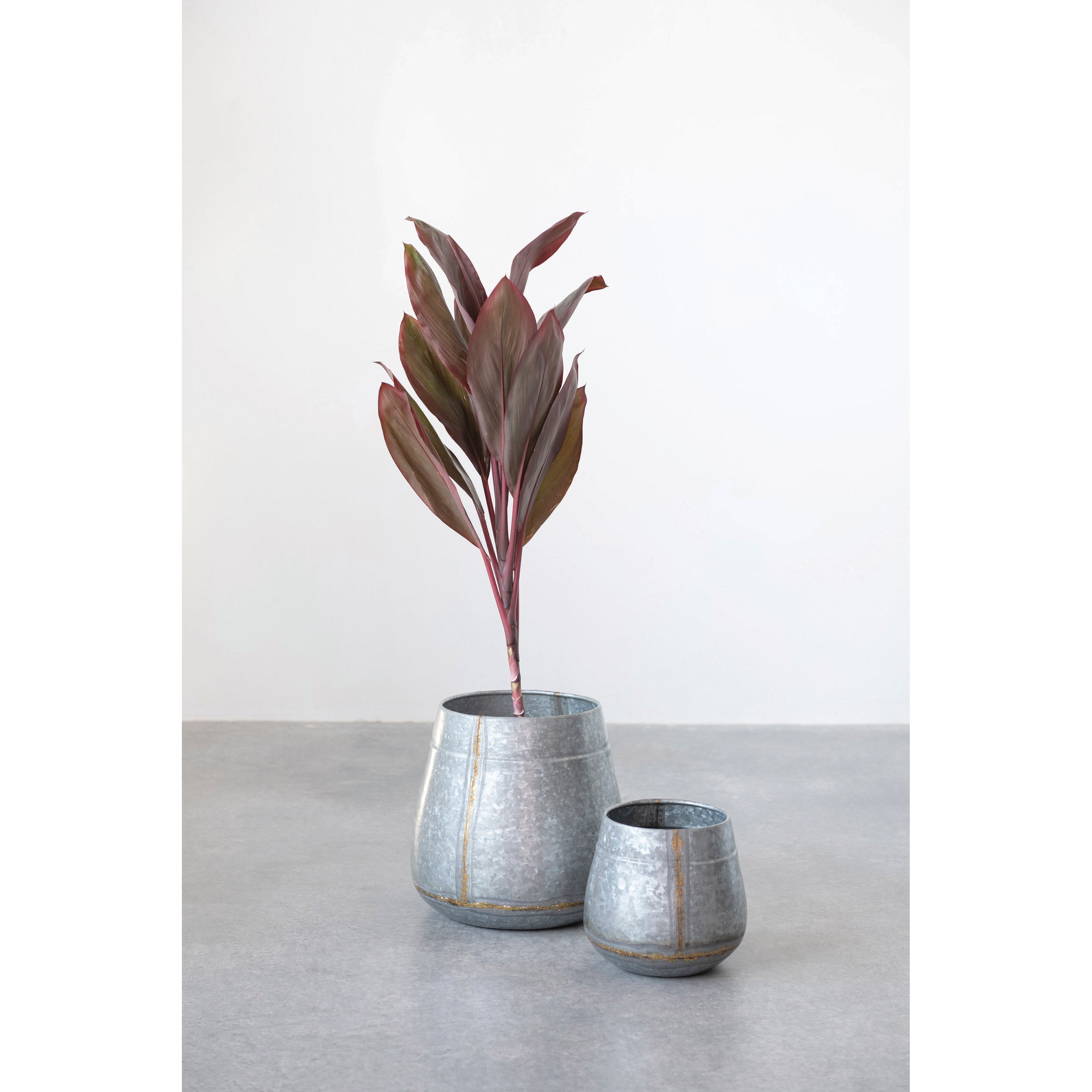 Galvanized Metal Planters, Antique Zinc Finish, Set of 2 R575796