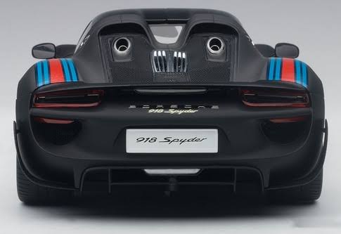 1/18 Black Model Car A32880