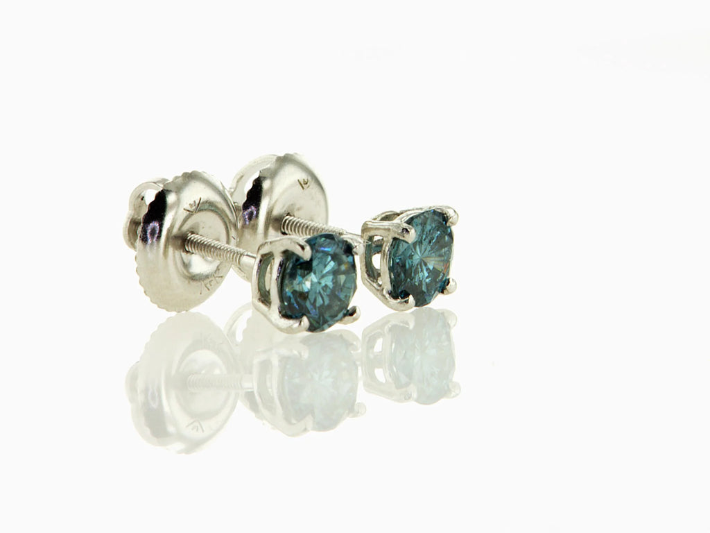 14K White Gold Stud Earrings W375