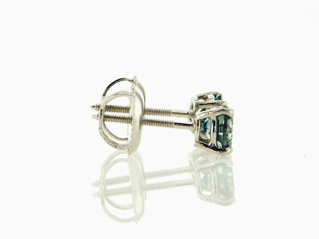 14K White Gold Stud Earrings W375